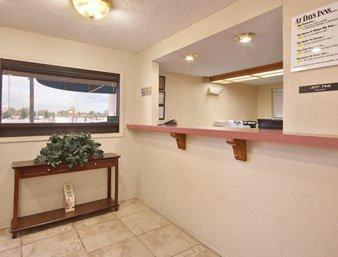 Days Inn Norman Esterno foto