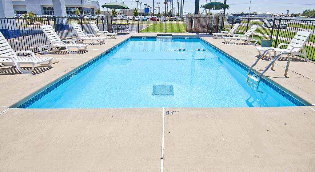 Days Inn Norman Esterno foto